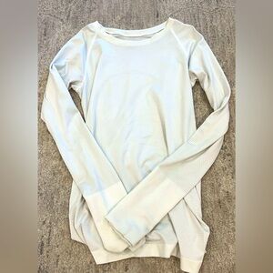 Long sleeve white Lululemon swiftly tech 2.0